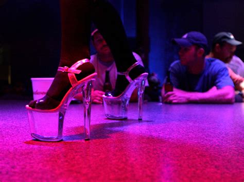 Striptease/Lapdance Find a prostitute Gossau