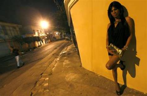 Find a prostitute Araraquara