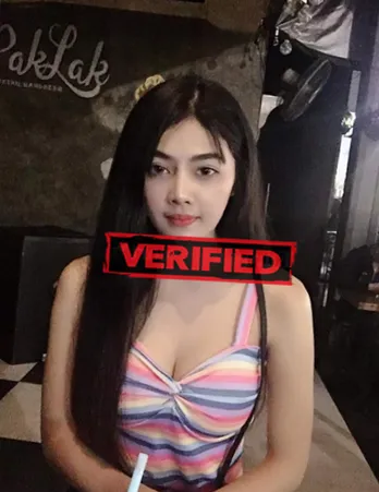 Amy strapon Prostitute Ungsang